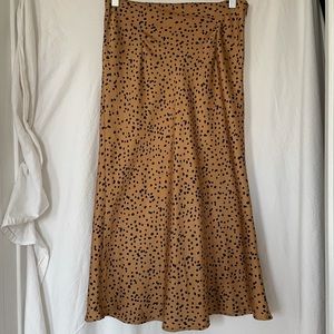 Midi leopard print satin skirt